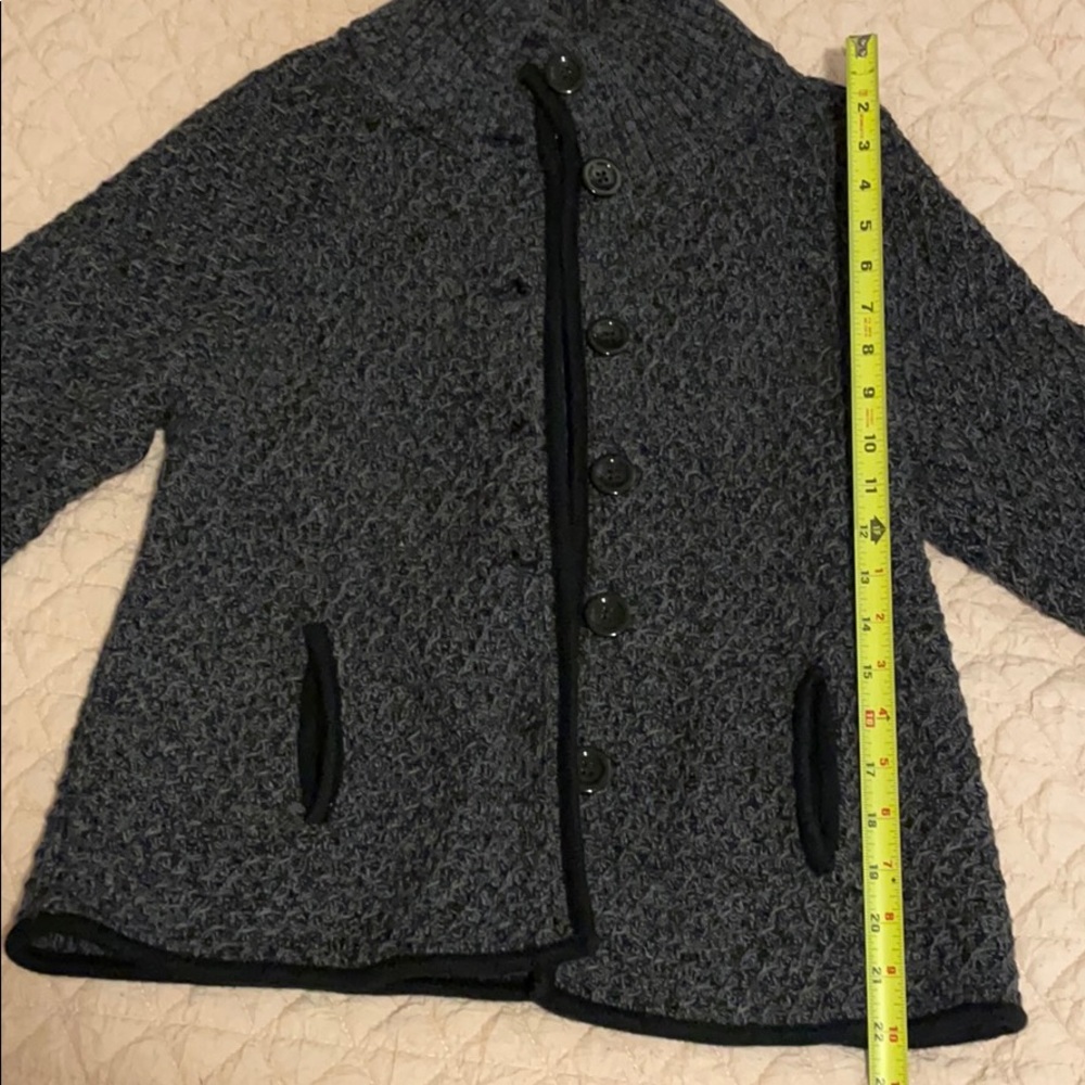 Cardigan - Picture 2 of 5